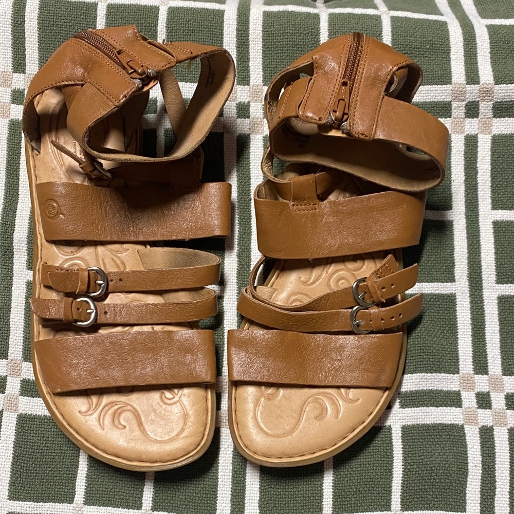 Women’s Tan Leather Multi-Strap Comfort Sandals